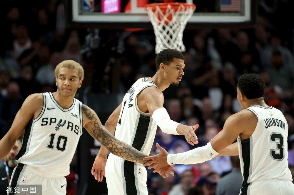 泽卡双响惊 泽卡双响惊