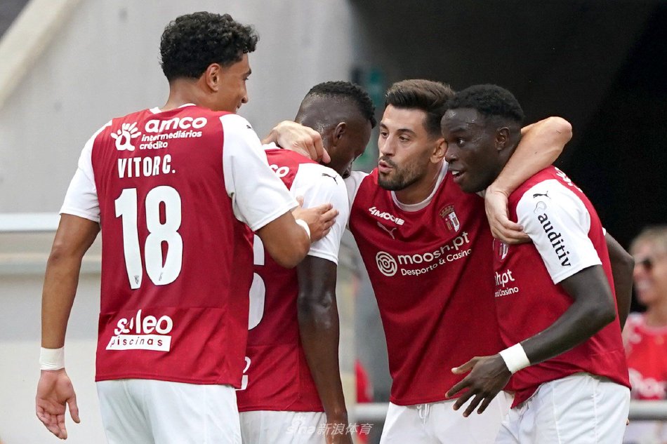 赛季中被进 赛季中被进